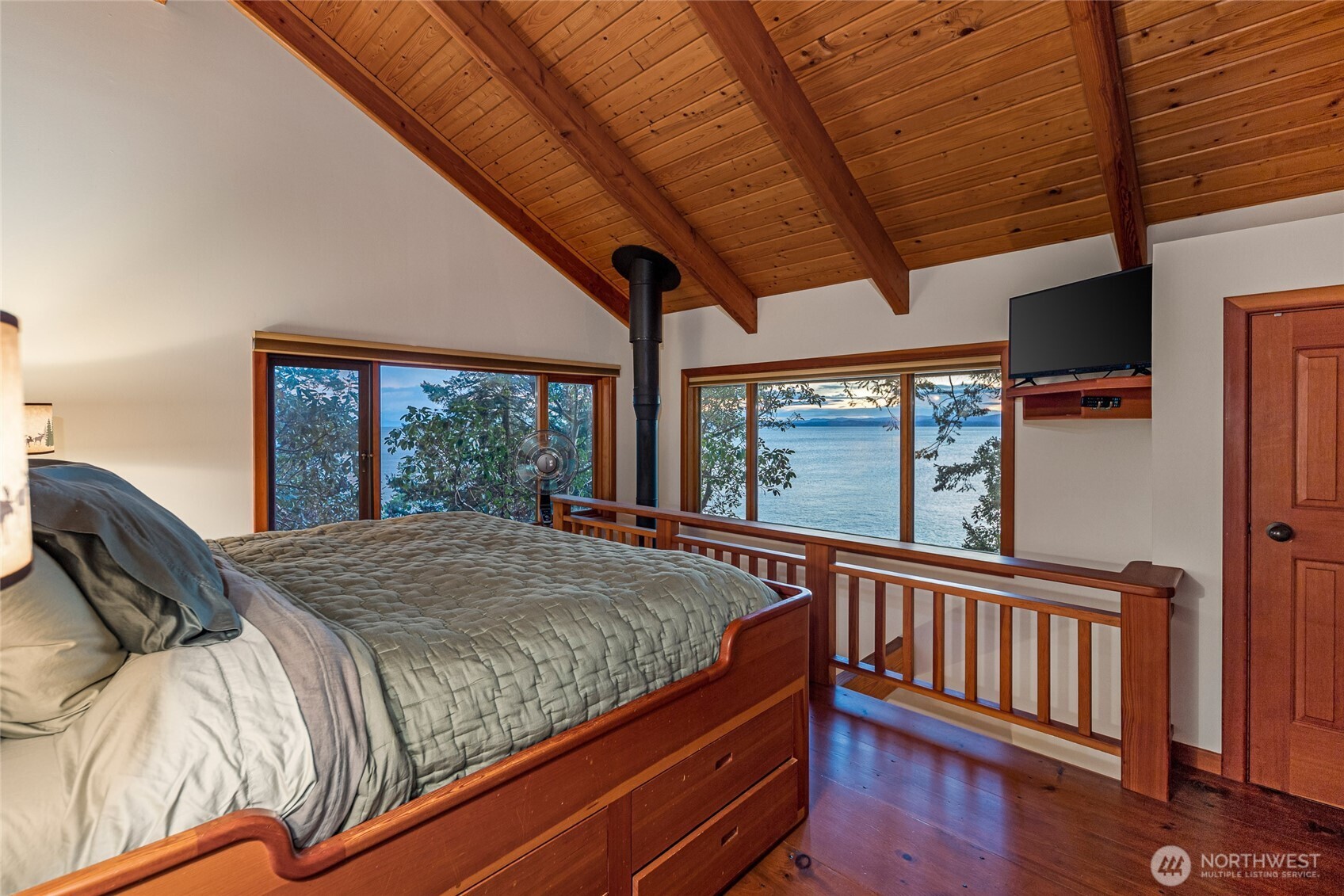 681 Smugglers Cove Road Friday Harbor, WA 98250 - Photo 23 of 38 Gallery Image 23