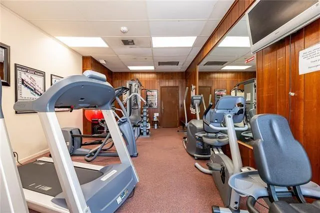 $3,500 | 2100 St Charles Avenue, Unit 3M, New Orleans, LA 70130