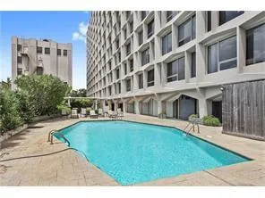$3,500 | 2100 St Charles Avenue, Unit 3M, New Orleans, LA 70130
