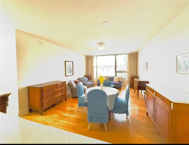 $3,500 | 2100 St Charles Avenue, Unit 3M, New Orleans, LA 70130