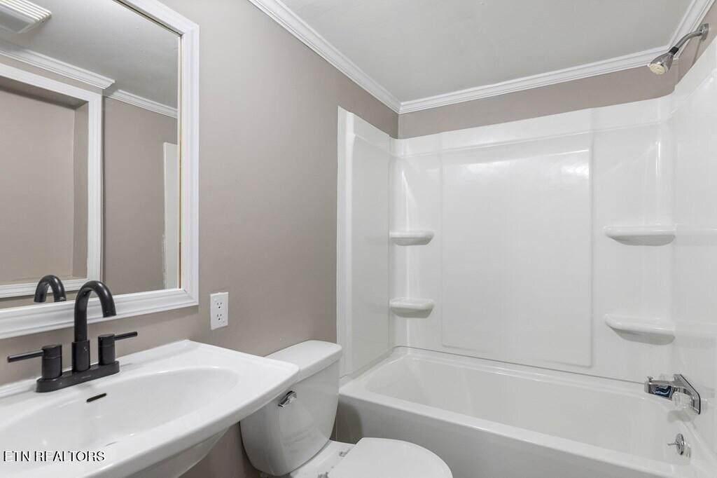 1196 Disneyland Road Sparta, TN 38583 - Photo 14 of 23 14