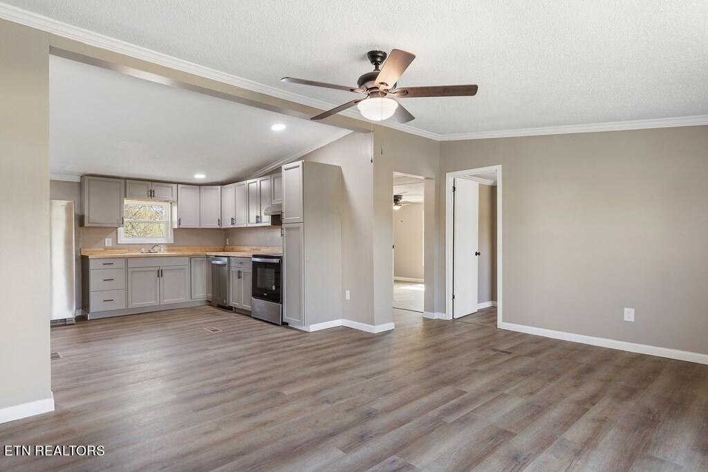 1196 Disneyland Road Sparta, TN 38583 - Photo 4 of 23 4