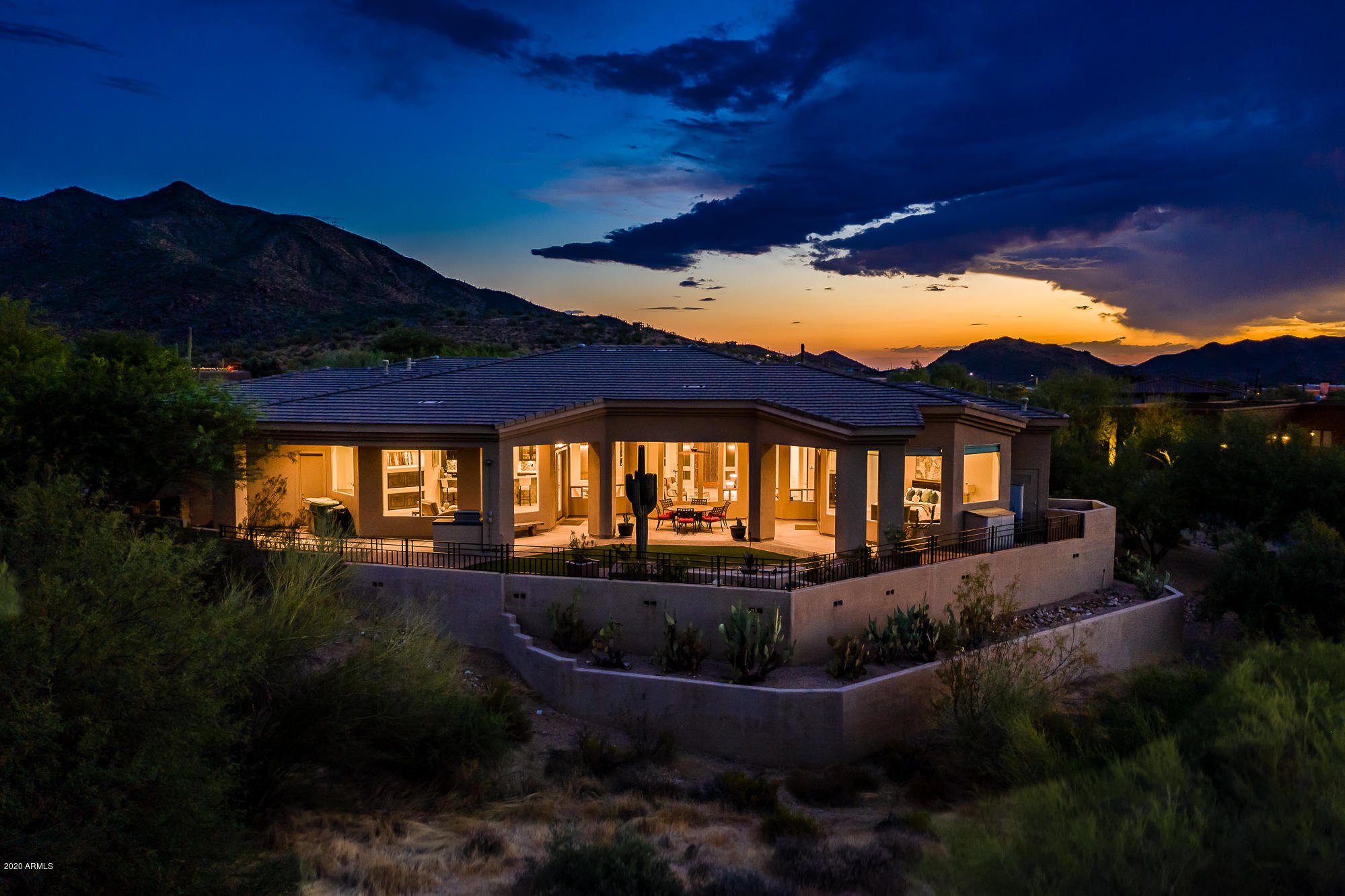 360 Degree Mountain Views