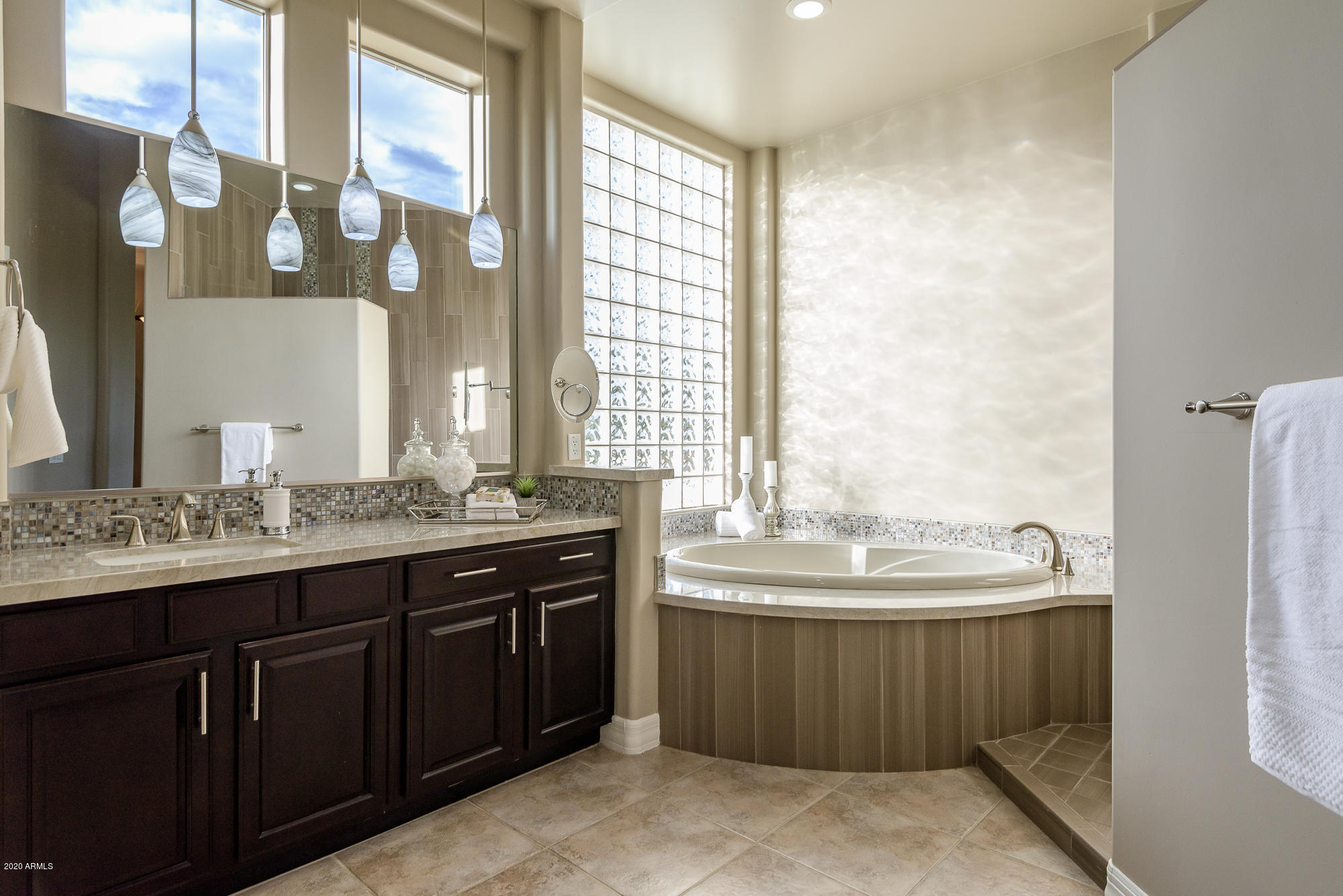 6850 East Stevens Road Cave Creek, AZ 85331 - Photo 50 of 76 Dual Vanities