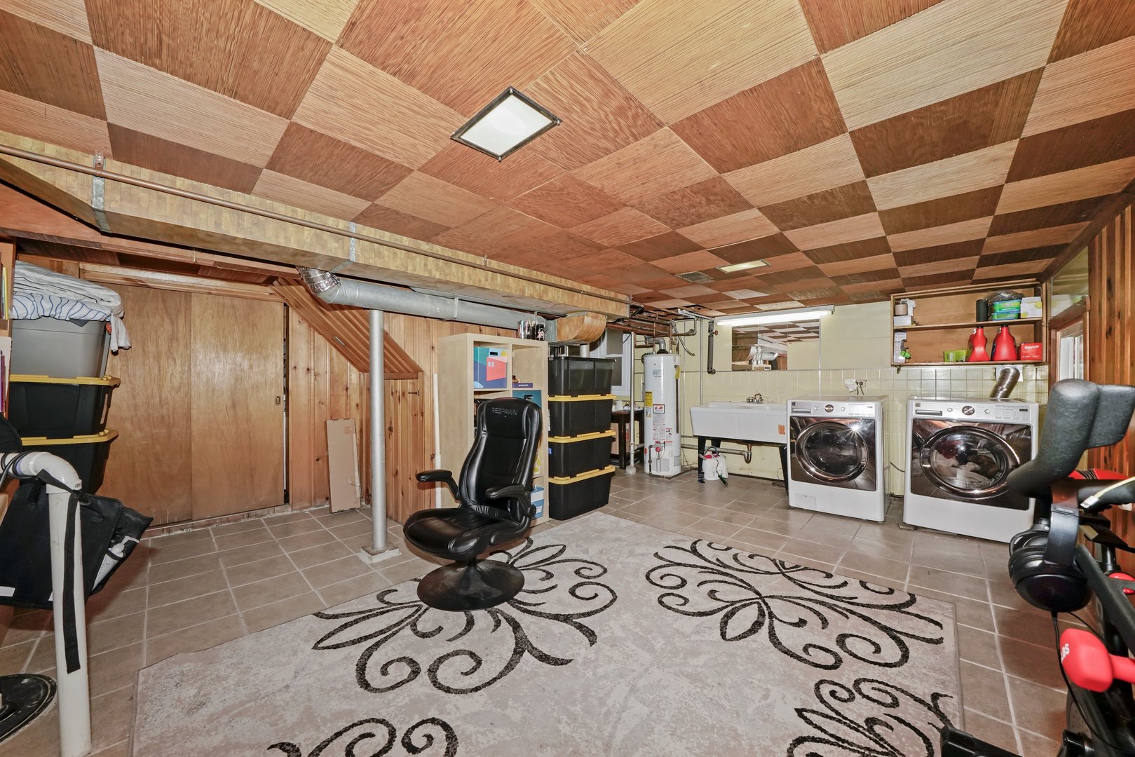 7801 West Victoria Street Chicago, IL 60631 - Photo 21 of 30 a view of a room with gym equipment