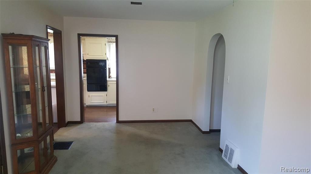 3519 Harding Road Jackson, MI 49203 - Photo 13 of 30