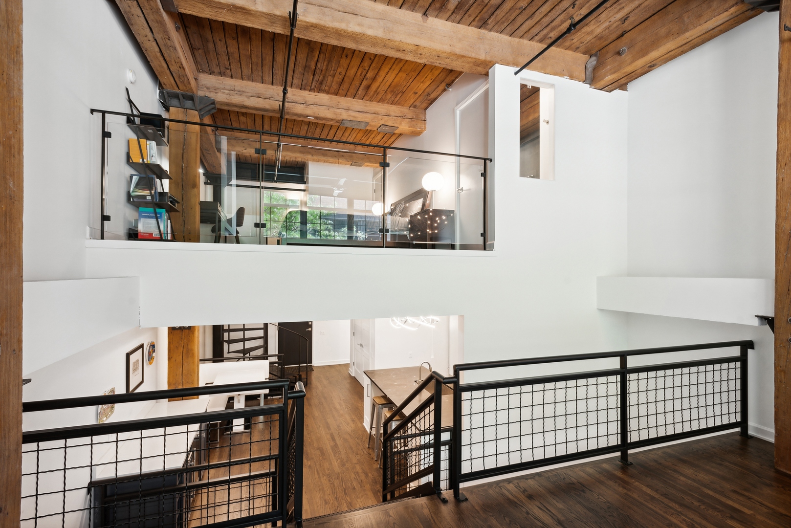 1000 West Washington Boulevard, Unit 148 Chicago, IL 60607 - Photo 4 of 18 a view of entryway with wooden floor