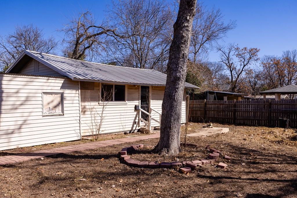 1200 North Street Kerrville, TX 78028 - Photo 32 of 50 a view of house covered in snow