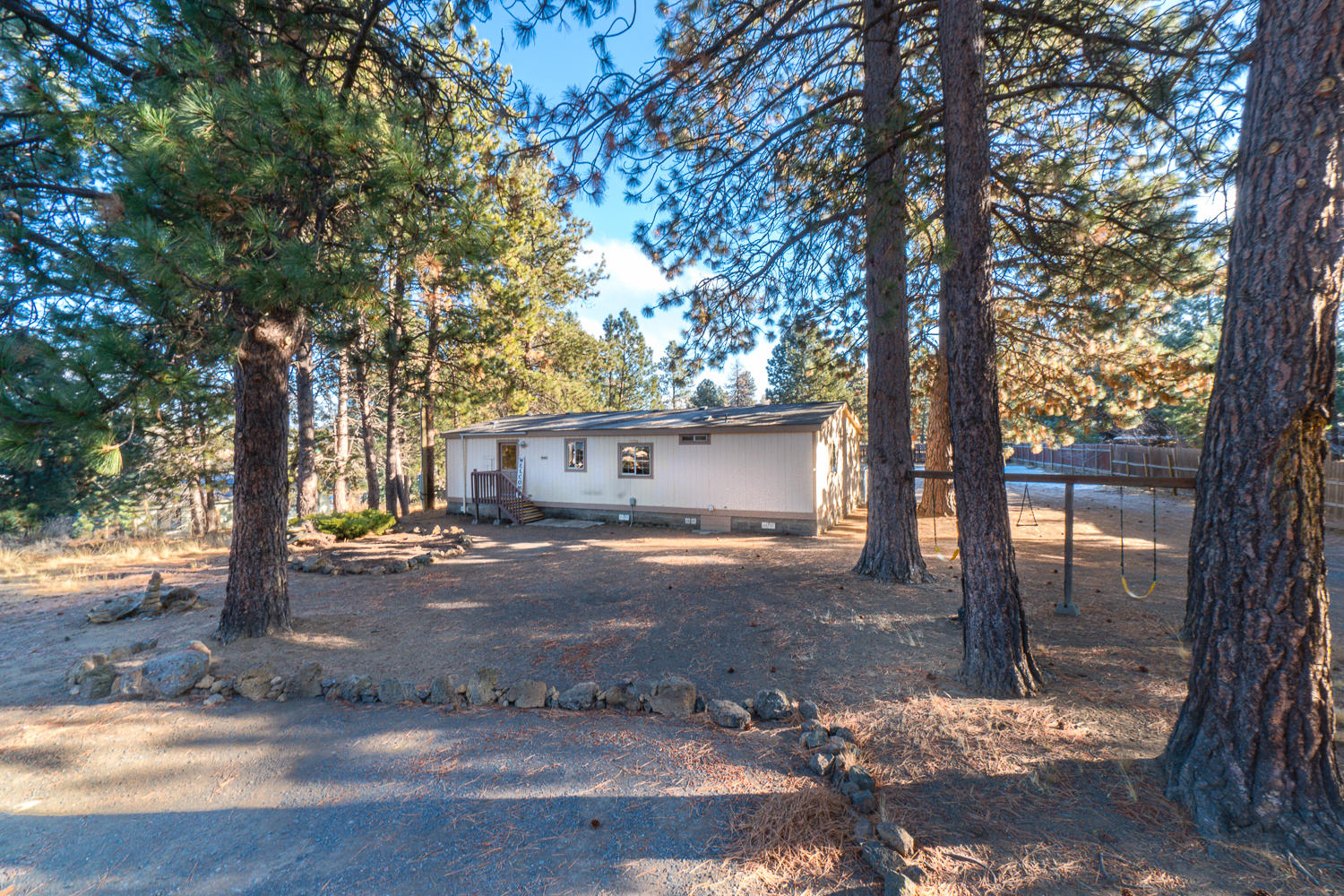 19248 Shoshone Road Bend, OR 97702 - Photo 3 of 26 Street View