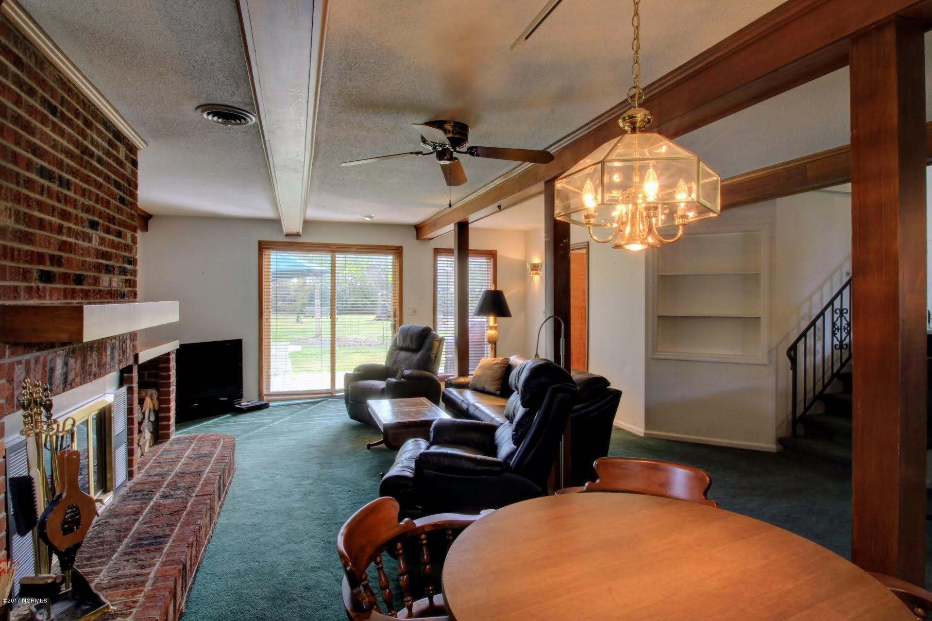 596 Robin Road Morehead City, NC 28557 - Photo 17 of 40 Den