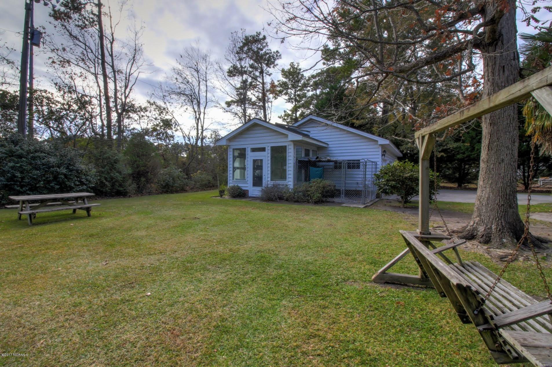 596 Robin Road Morehead City, NC 28557 - Photo 36 of 40 Greenhouse