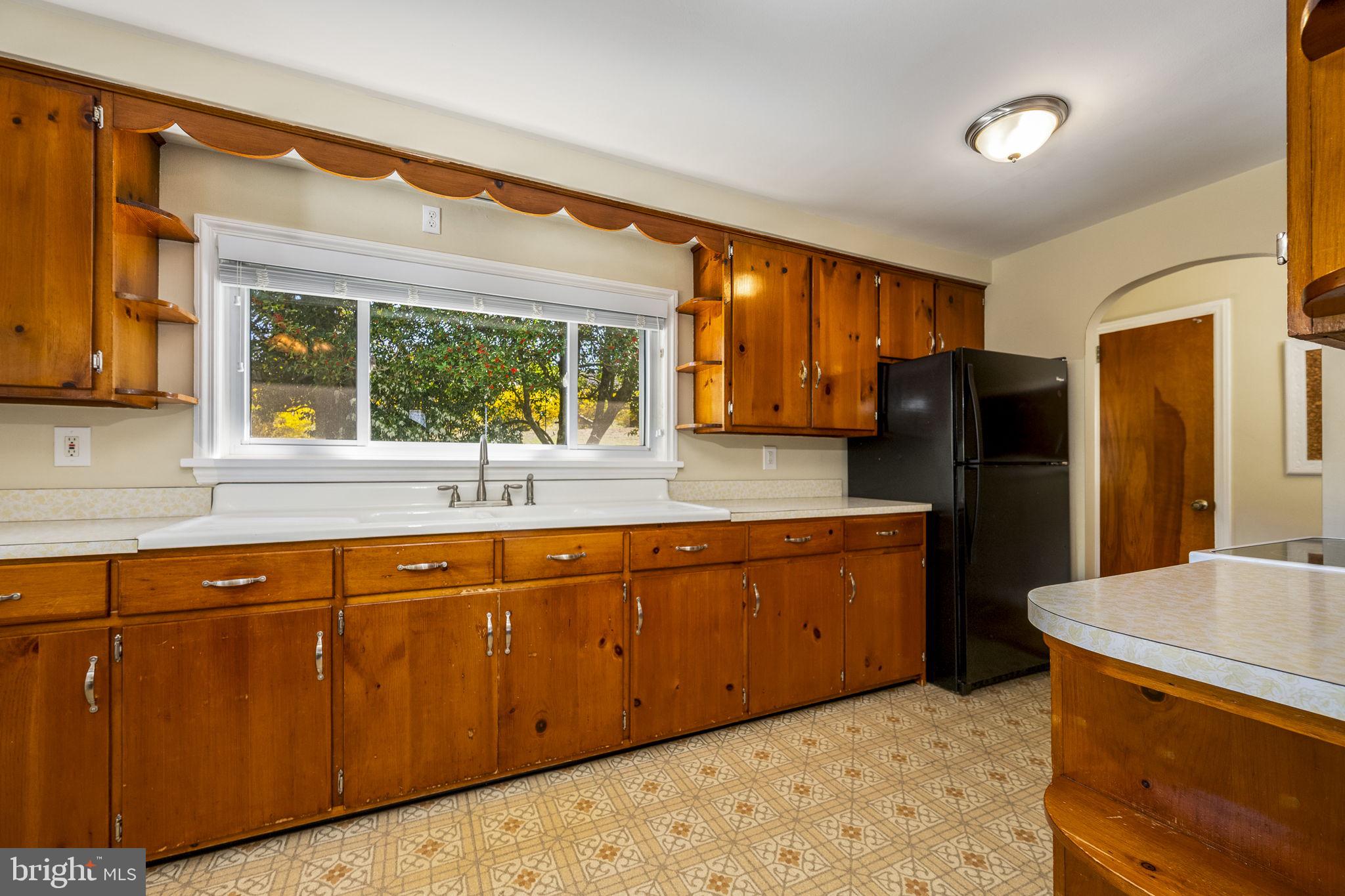 1651 Reed Street Coatesville, PA 19320 - Photo 6 of 25 Gallery Image 6