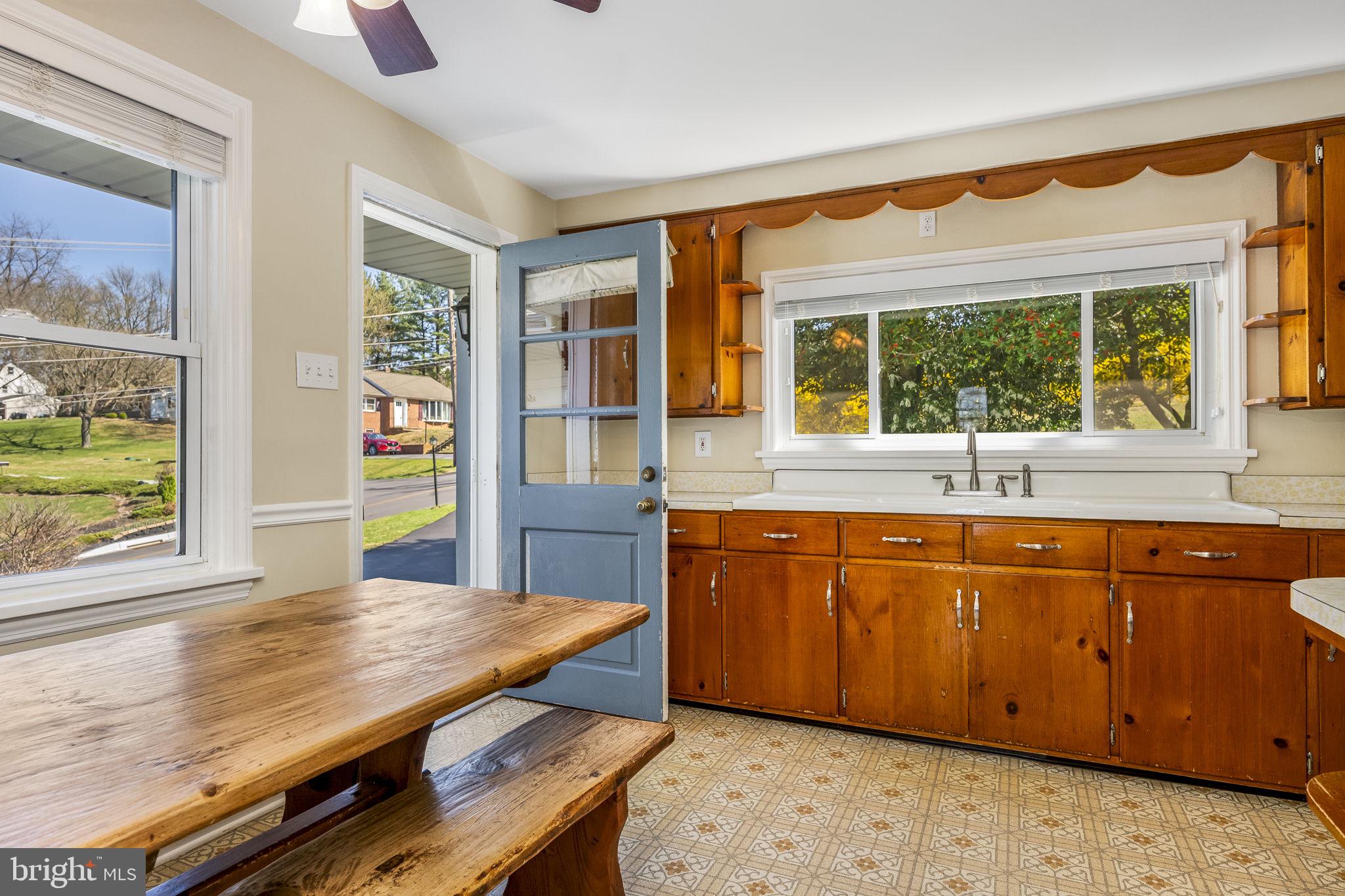 1651 Reed Street Coatesville, PA 19320 - Photo 9 of 25 Gallery Image 9