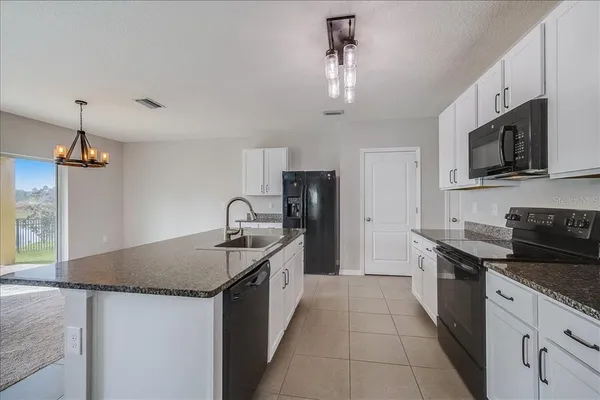 $2,400 | 4838 San Palermo Drive, Bradenton, FL 34208