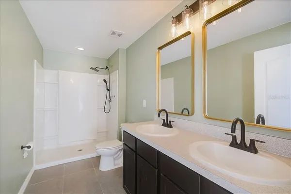 $2,400 | 4838 San Palermo Drive, Bradenton, FL 34208