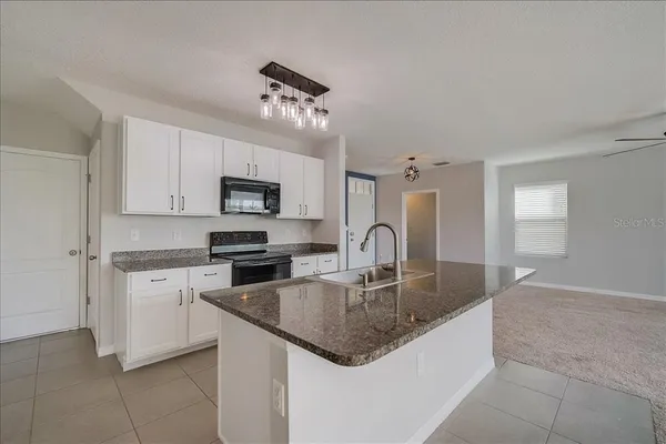 $2,400 | 4838 San Palermo Drive, Bradenton, FL 34208