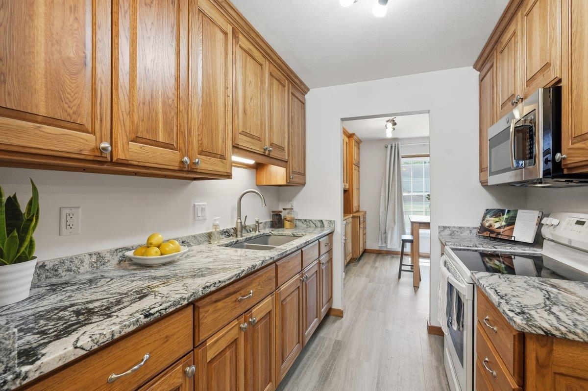 7450 Old Sauk Road Madison, WI 53717 - Photo 16 of 40