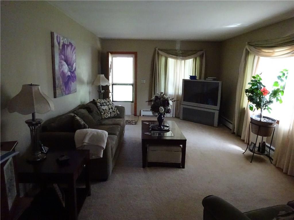 475 Engle Road Industry, PA 15052 - Photo 5 of 14 Living room