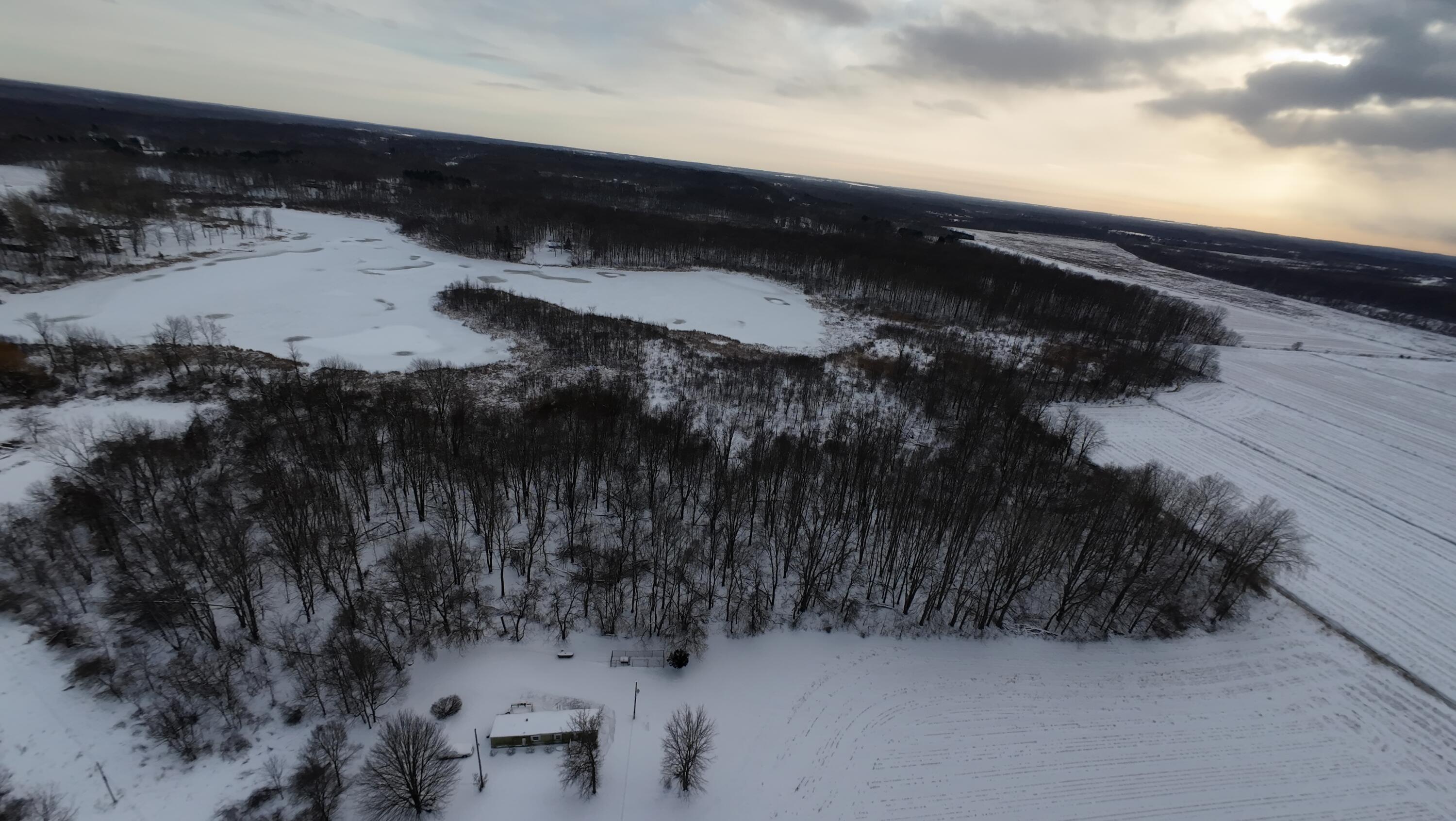 42nd Avenue Bangor, MI 49013 - Photo 5 of 14 6049542ndPhoto3