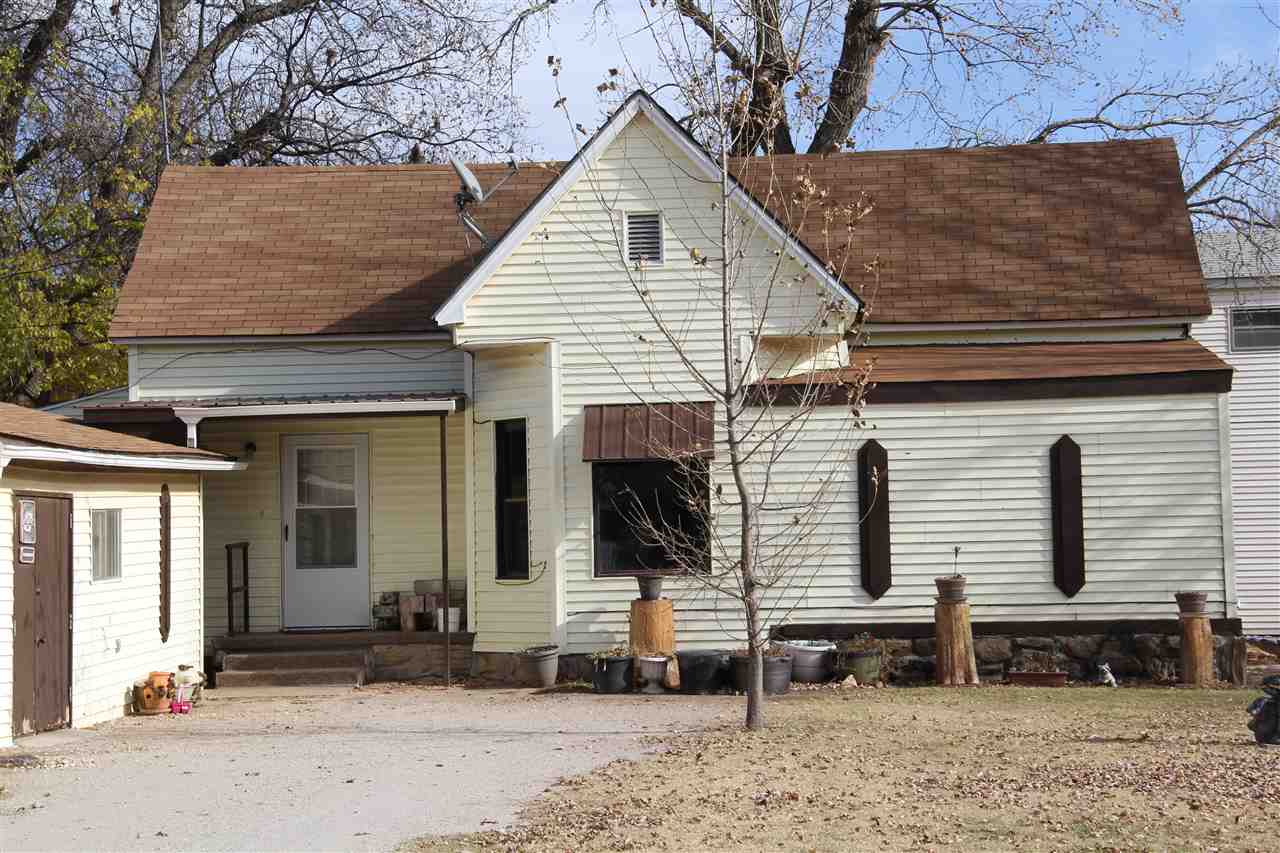 1102 North 9th Street Perry, OK 73077 - Photo 1 of 15 Gallery Image 1