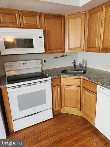 $1,990 | 5004 Tracy Court, Voorhees, NJ 08043