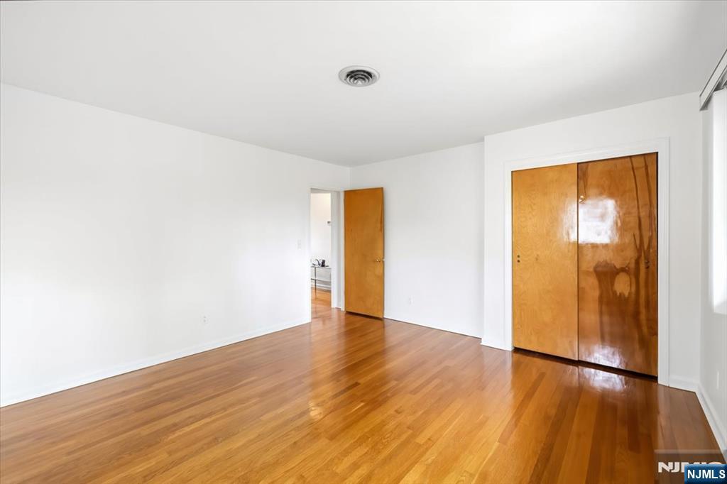 535 Summit Street Englewood Cliffs, NJ 07632 - Photo 16 of 34