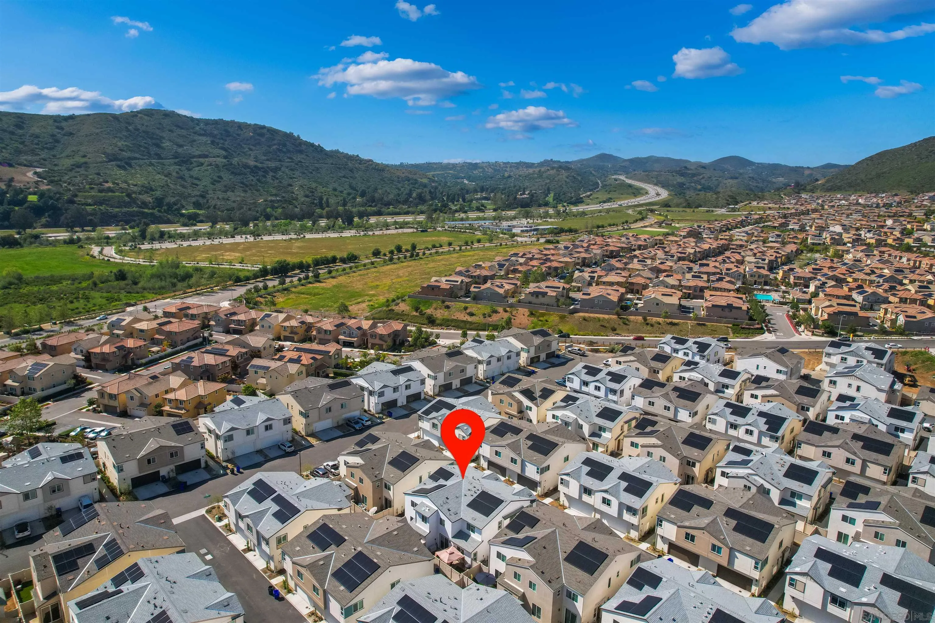 211 Canopy Trails Place Fallbrook, CA 92028 - Photo 23 of 29 a view of a city