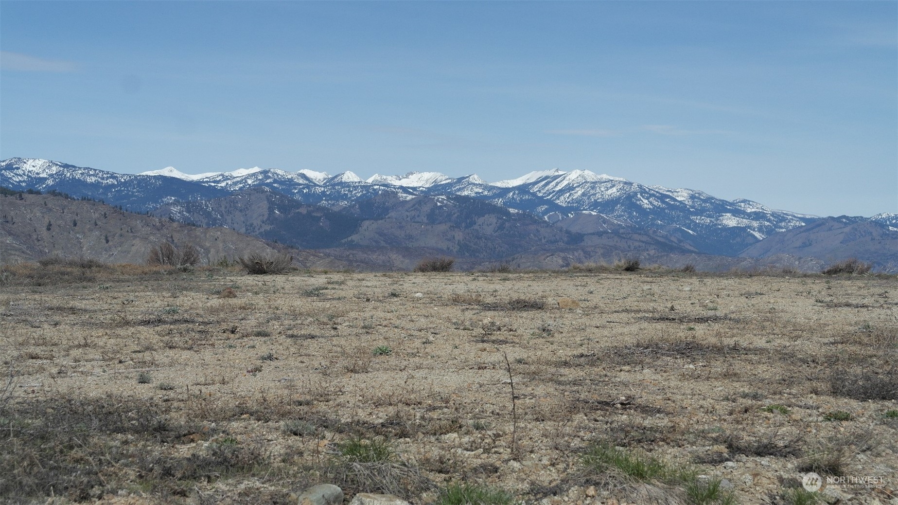 25 Sky Ridge Road Pateros, WA 98846 - Photo 16 of 22 a view of a dry yard