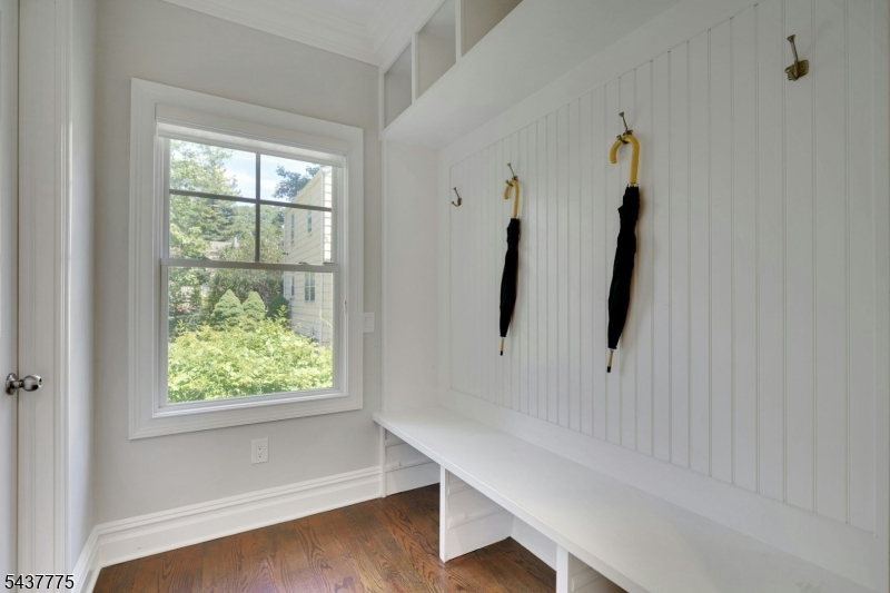 16 Exeter Road Short Hills, NJ 07078 - Photo 21 of 49