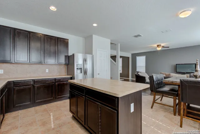 $2,300 | 24211 Bitter Crimson, San Antonio, TX 78261