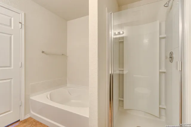 $2,300 | 24211 Bitter Crimson, San Antonio, TX 78261