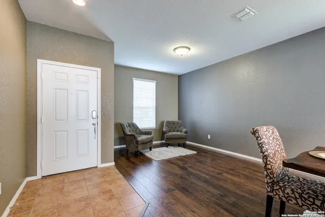 $2,300 | 24211 Bitter Crimson, San Antonio, TX 78261