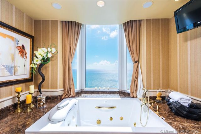 $4,940,000 | 17875 Collins Avenue, Unit PH4801, Sunny Isles Beach, FL 33160