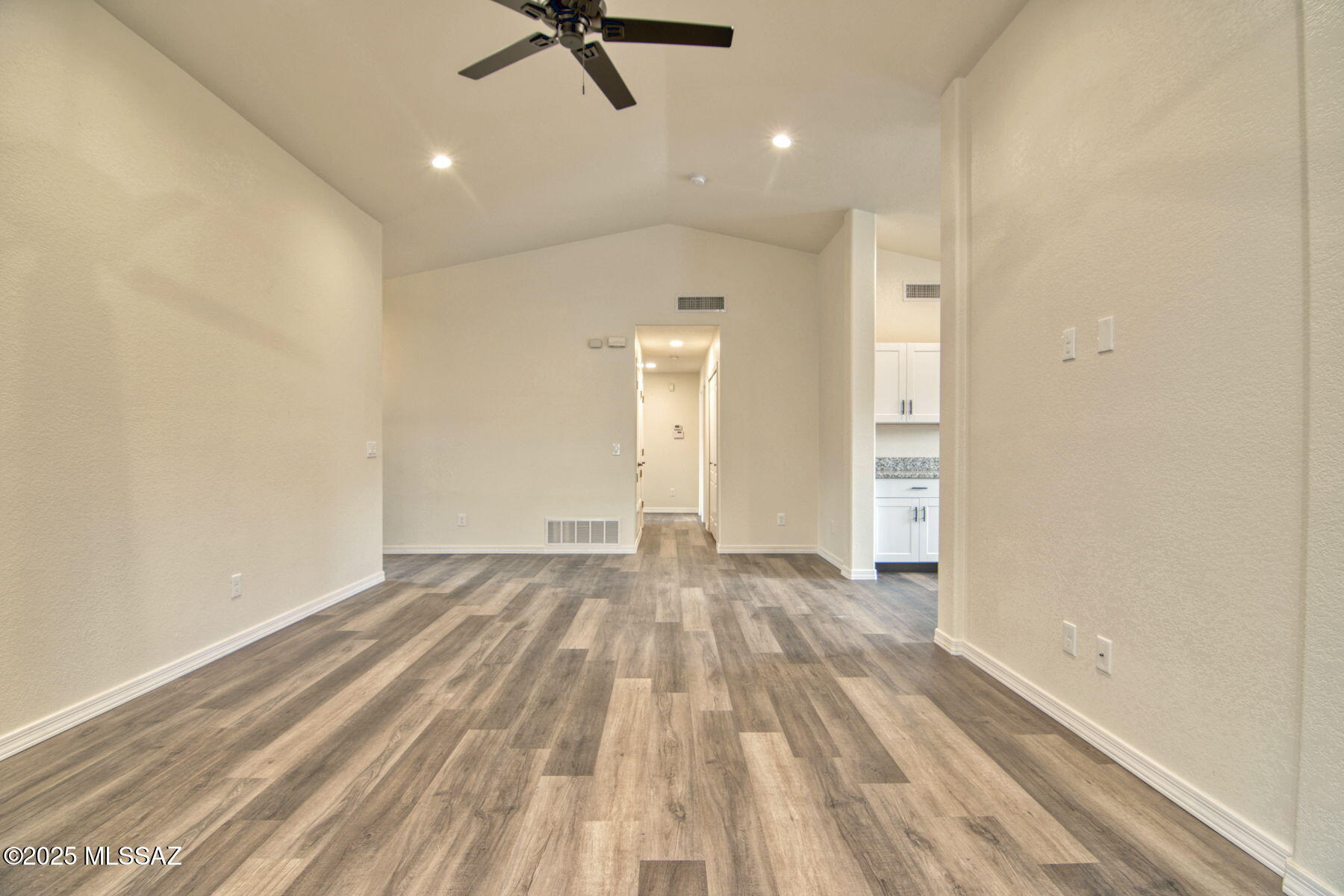 2113 Jacana Loop Tucson, AZ 85745 - Photo 13 of 49 Gallery Image 13