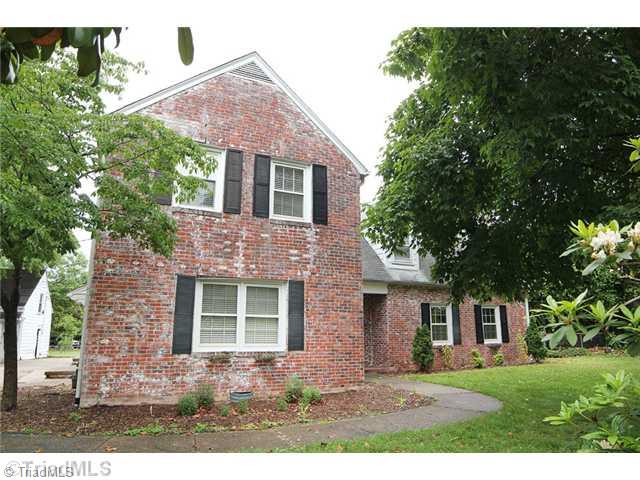 701 Oakview Road, Unit A High Point, NC 27265 - Photo 1 of 16 Exterior Front.