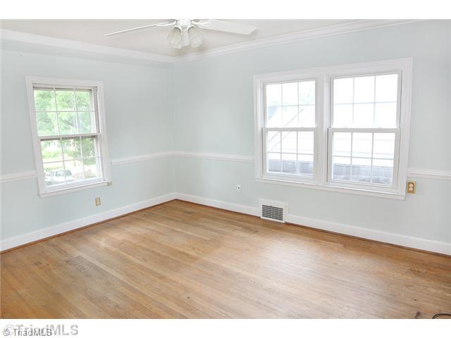 701 Oakview Road, Unit A High Point, NC 27265 - Photo 11 of 16 3rd Bedroom.