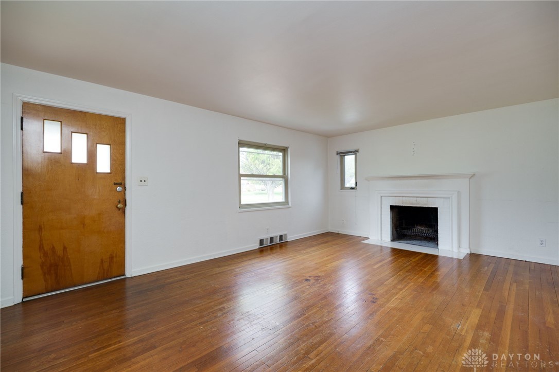 716 East Stroop Road Dayton, OH 45429 - Photo 6 of 36 Gallery Image 6