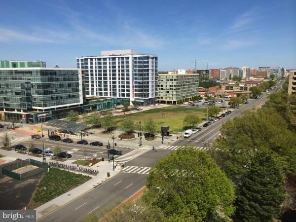 430 M Street Southwest, Unit N810 Washington, DC 20024 - Photo 14 of 18 a view of a city with tall buildings