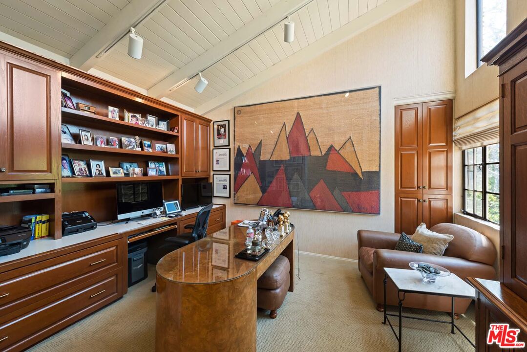 620 North Crescent Drive Beverly Hills, CA 90210 - Photo 20 of 23 a room with furniture