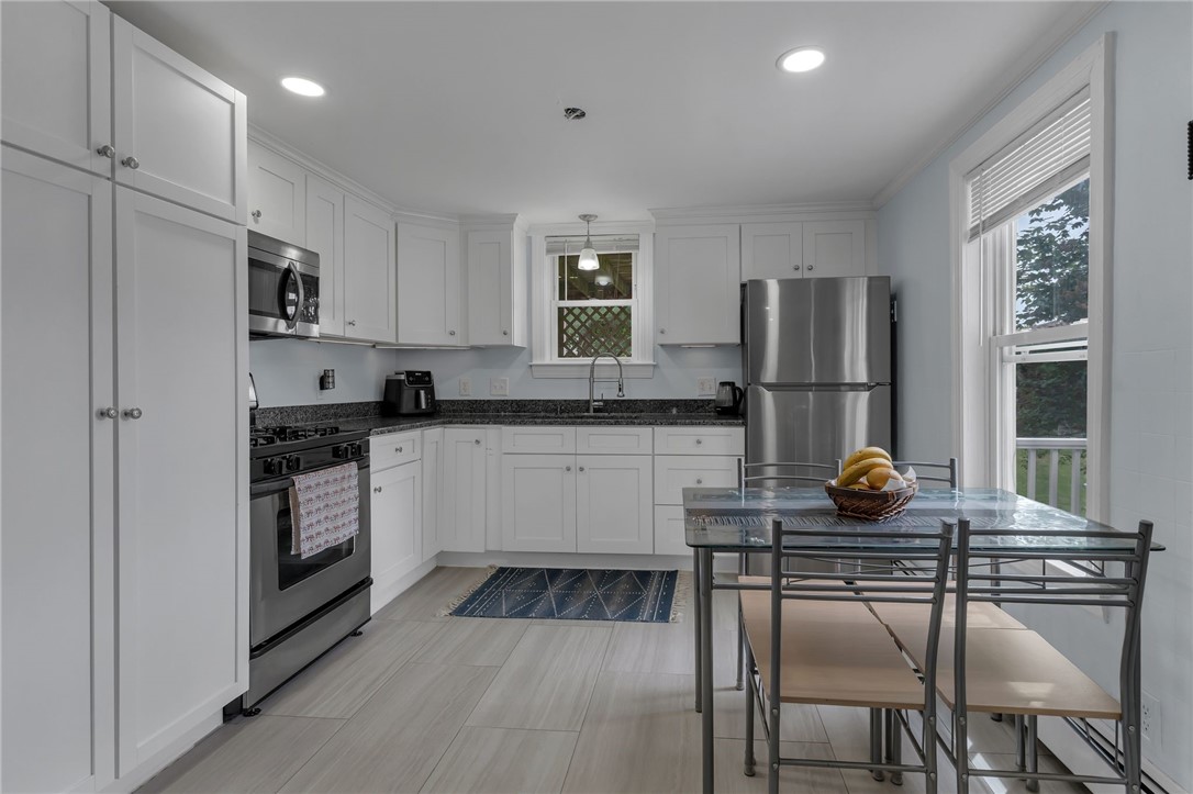1842 Mendon Road Woonsocket, RI 02895 - Photo 13 of 34