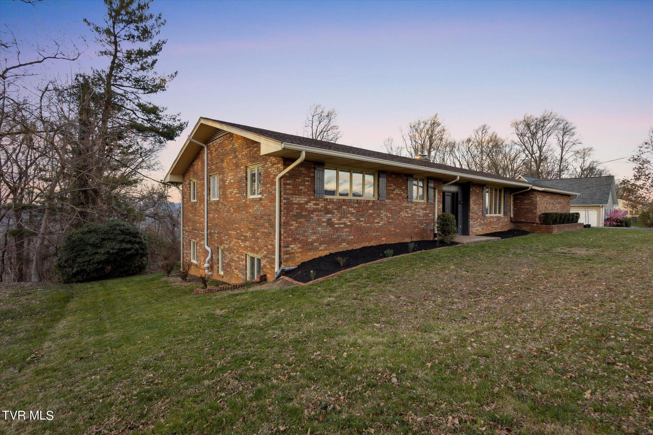 4744 Edens View Road Kingsport, TN 37664 - Photo 3 of 56 Front 3