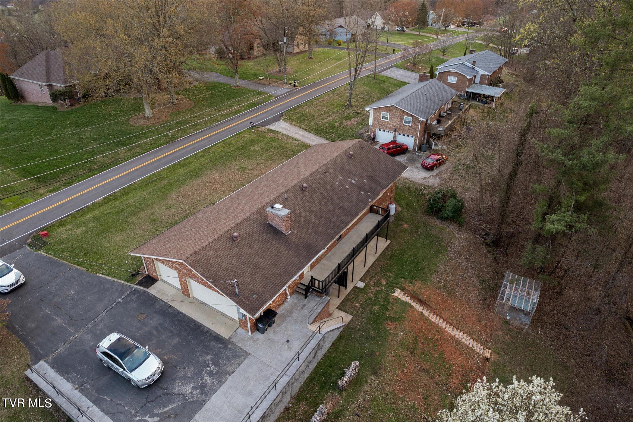 4744 Edens View Road Kingsport, TN 37664 - Photo 54 of 56 50-4744-Edens-View-Rd-WindowStill-03