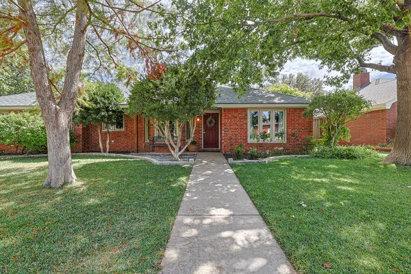 $440,000 | 6017 76th Street, Lubbock, TX 79424