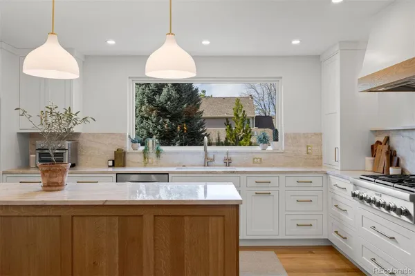 $1,295,000 | 5835 East Kettle Place, Centennial, CO 80112