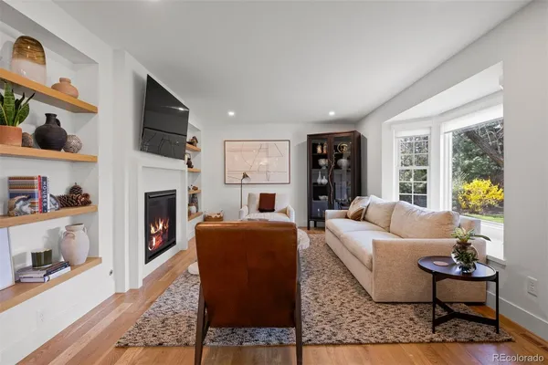 $1,295,000 | 5835 East Kettle Place, Centennial, CO 80112