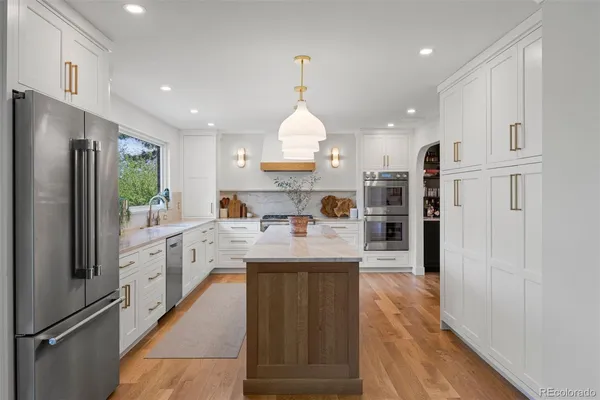 $1,295,000 | 5835 East Kettle Place, Centennial, CO 80112