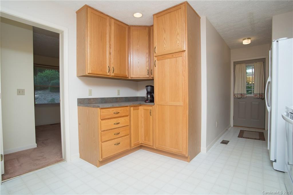 715 Hidden View Loop Marion, NC 28752 - Photo 17 of 22 Gallery Image 17