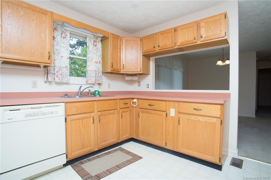 715 Hidden View Loop Marion, NC 28752 - Photo 18 of 22 Gallery Image 18