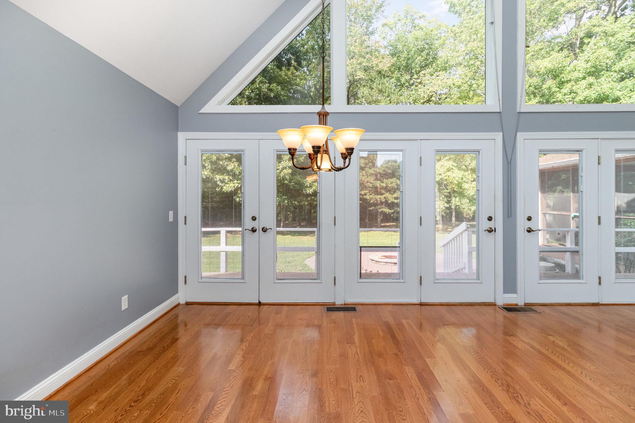 687 Prospect Hill Road Montross, VA 22520 - Photo 12 of 73 Light and Bright dining area