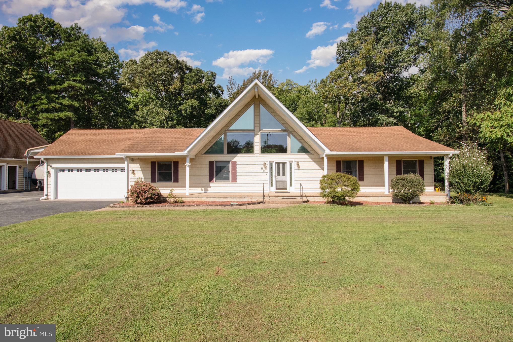 687 Prospect Hill Road Montross, VA 22520 - Photo 3 of 73 Welcome Home! One level living you'll LOVE!